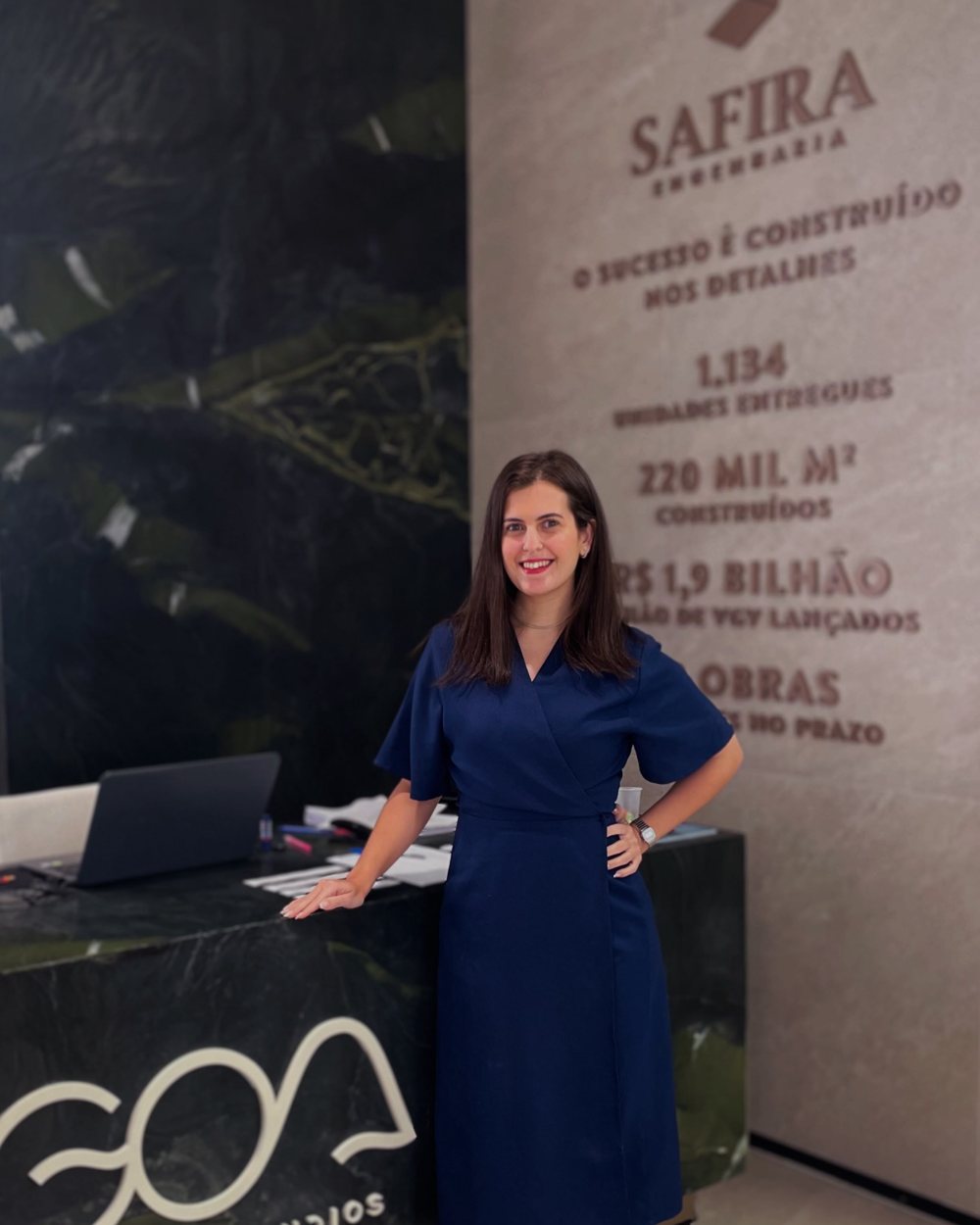 Recepcionista da SER no stand GOA